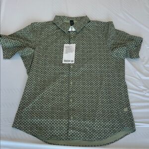 NWT Lululemon Airing Easy Short-Sleeve Shirt - Large